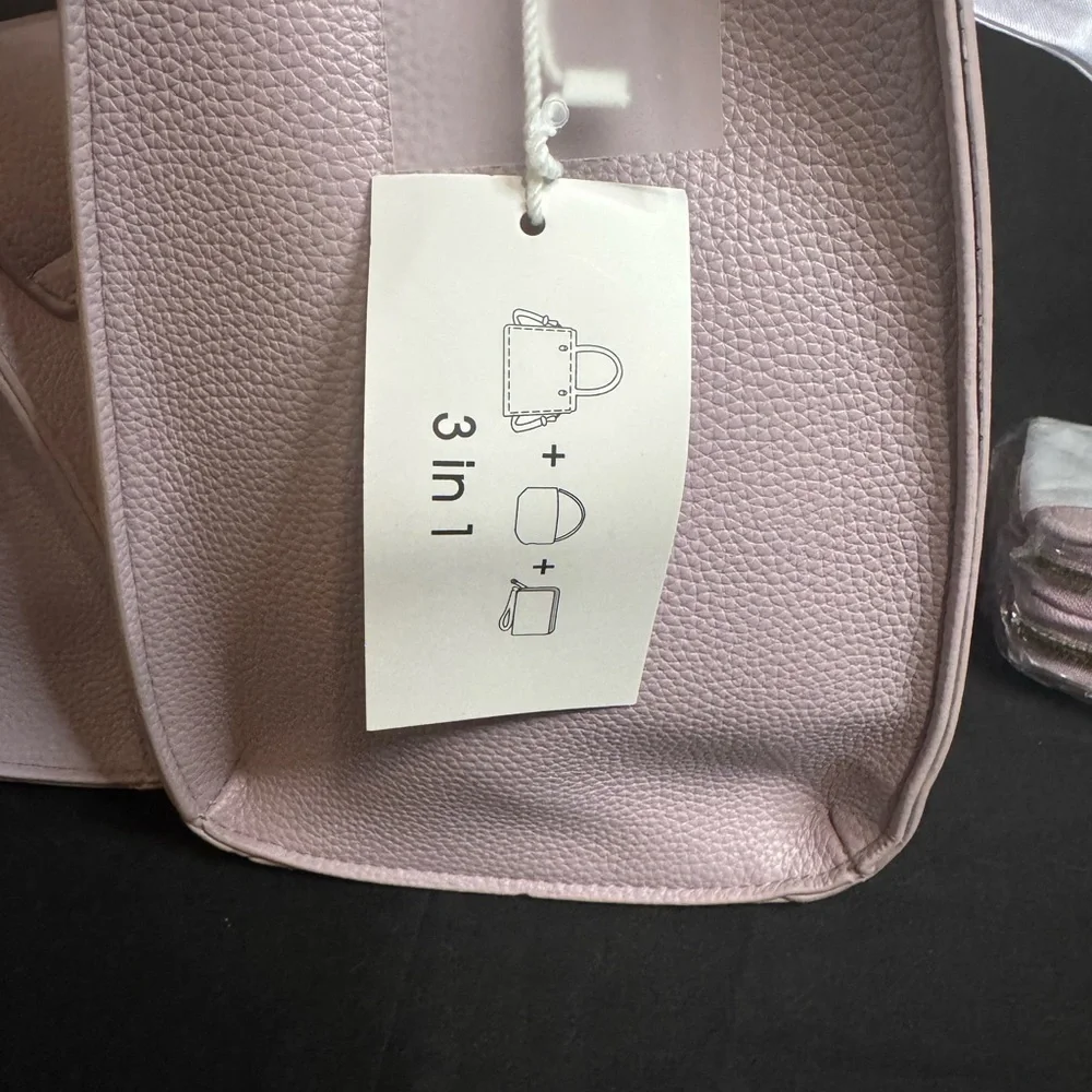 Elegant Lavender Women's Handbag Set - Picture 7 of 10